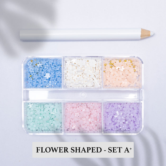 FLOWER SHAPED NAIL ART DECORATION