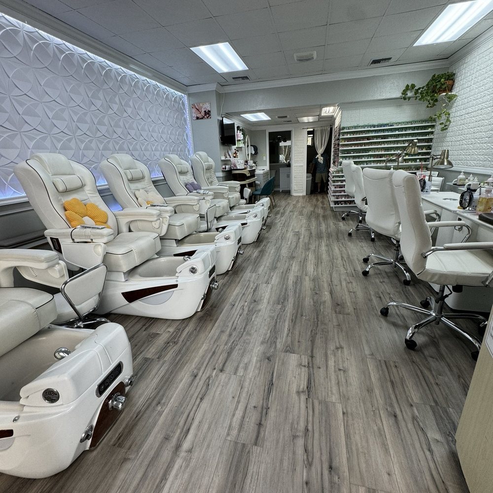 Sang tiệm Nails – Temecula Wine Country (Khu shopping lớn, Rent rẻ)