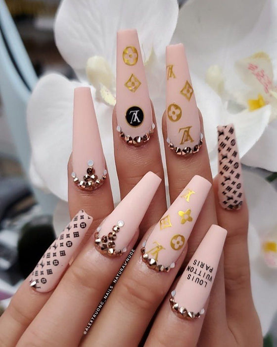 Black & White Louis Vuitton Nails  Louis vuitton nails, Acrylic nails  coffin pink, Chanel nails