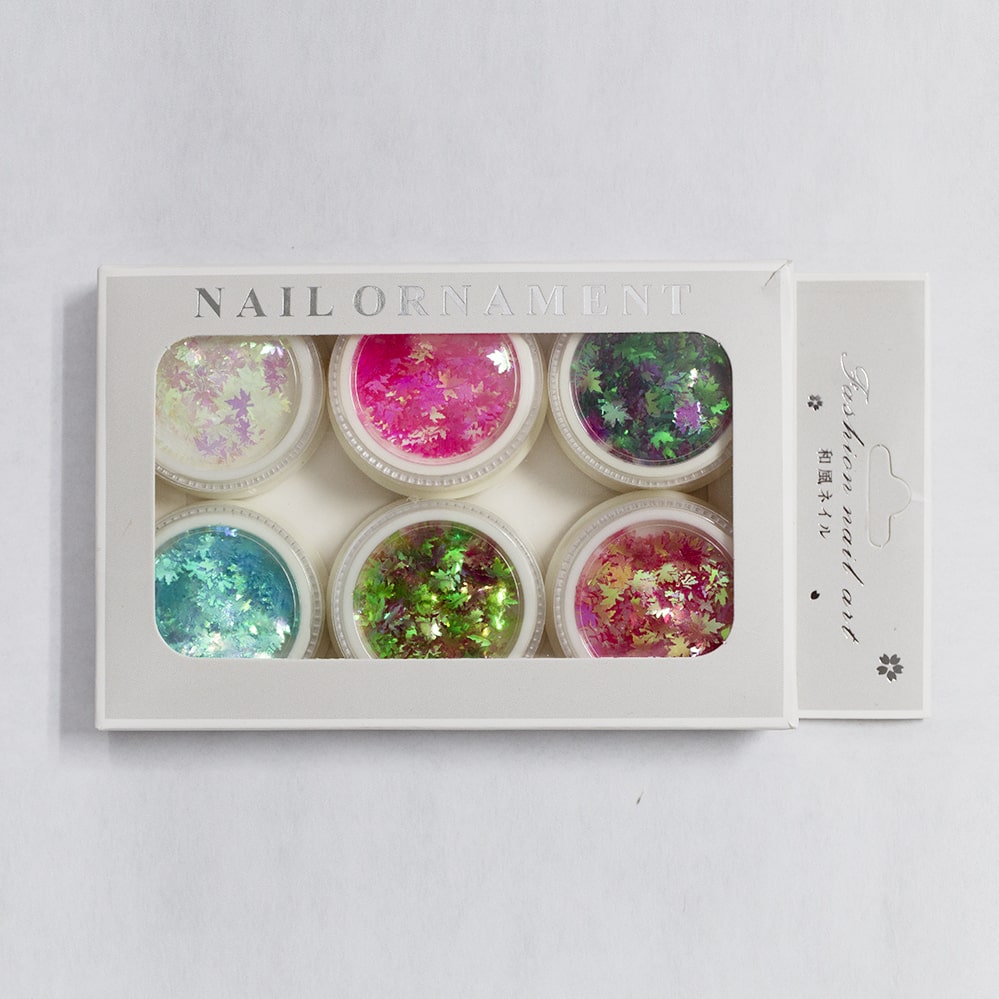 MAPLE LEAVES CHUNKY HOLOGRAPHIC FLAKES