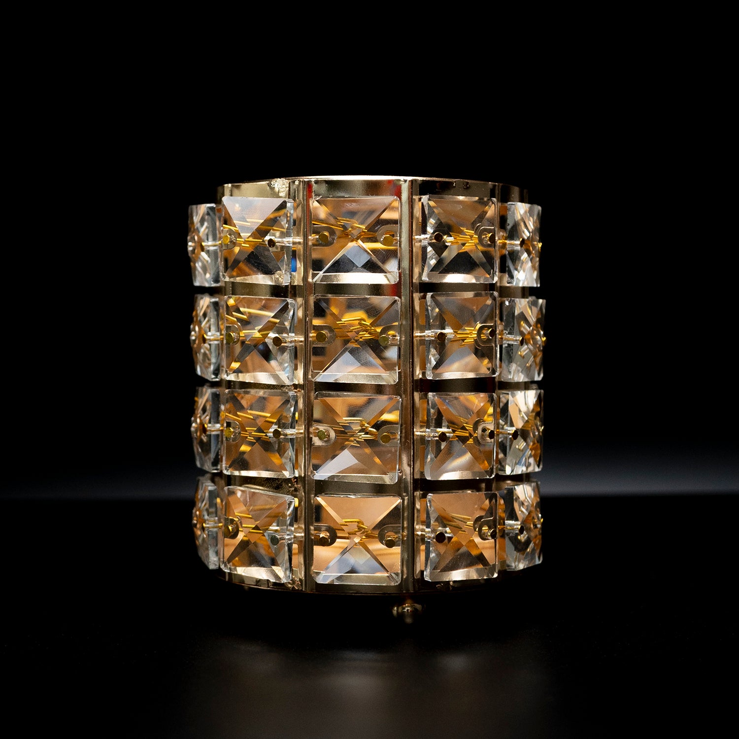 Diamond Container