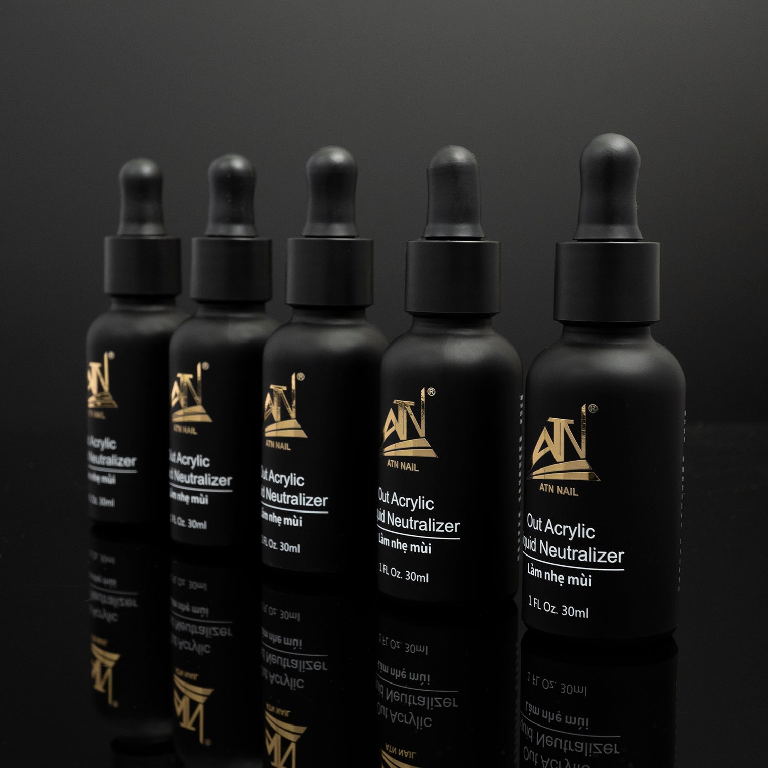 Out Acrylic Liquid Neutralizer | Fresh Apple Scent