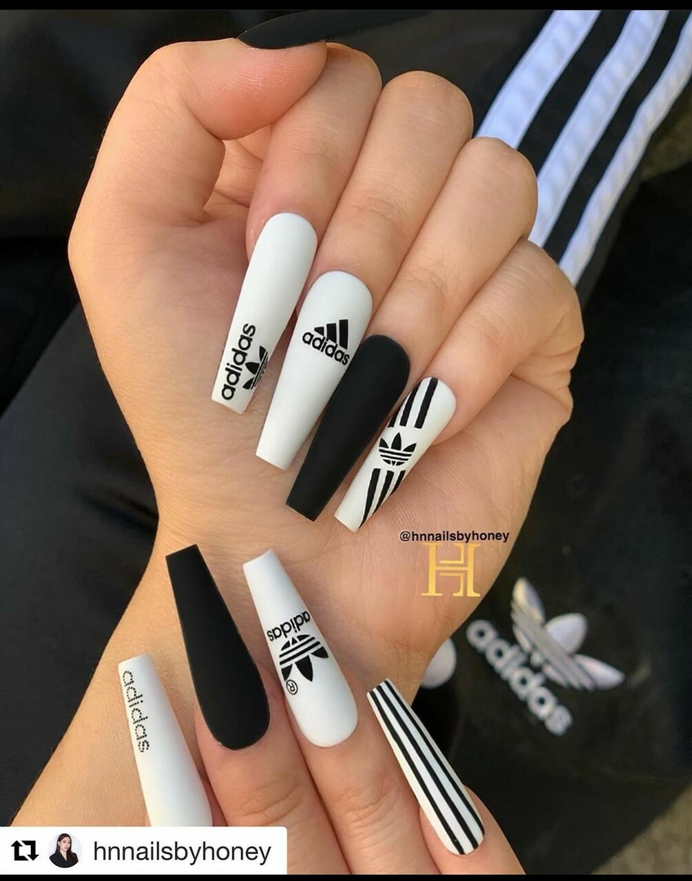 NHÃN DÁN - THƯƠNG HIỆU THỂ THAO - BẠC | BỘ 3 CÁI