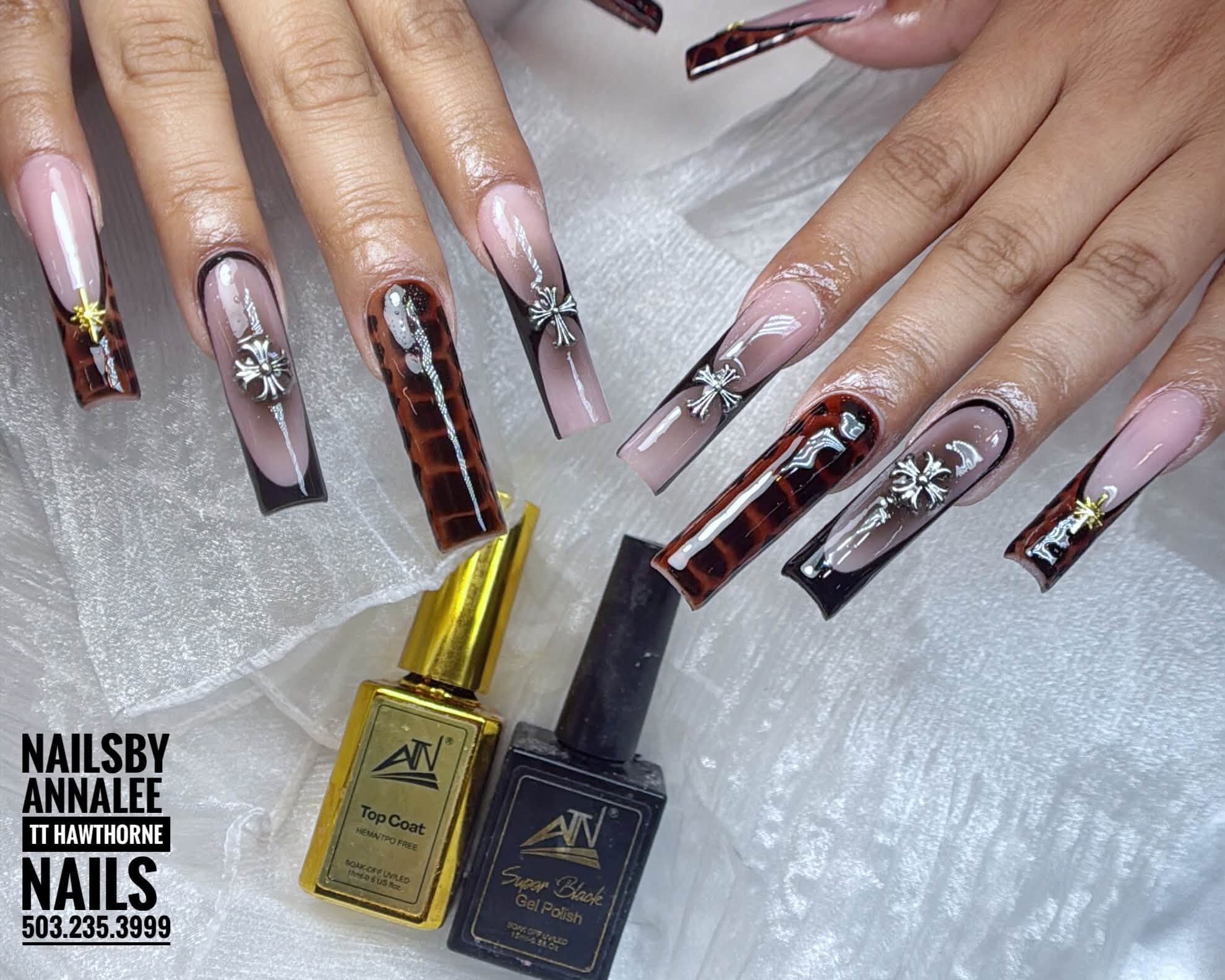 Tortoiseshell and nude nail art by Le Nguyen at TT Hawthorne Nails, photographed with ATN Top Coat and Super Black gel polish.